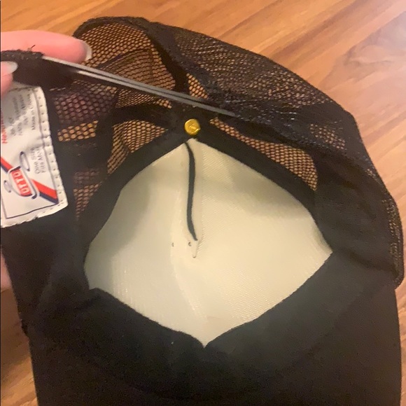 Hat - Picture 2 of 4